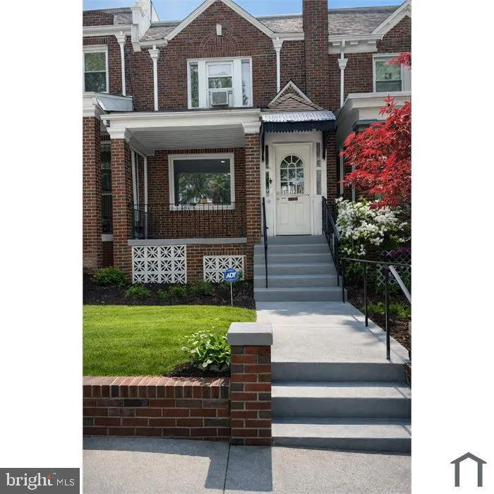 118 LONGFELLOW STREET, Washington, DC 20011