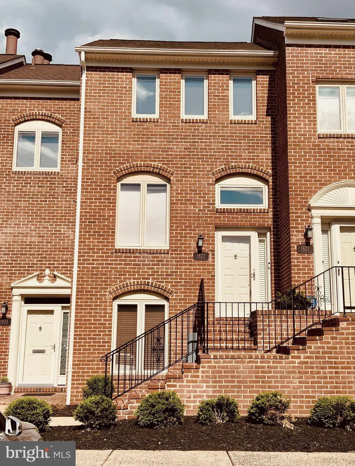 1823 UHLE STREET, Arlington, VA 22201