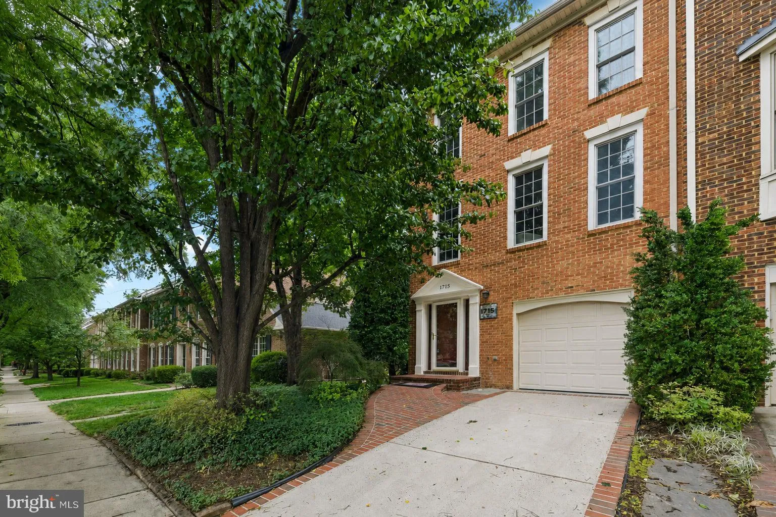 1715 DOGWOOD DRIVE, Alexandria, VA 22302