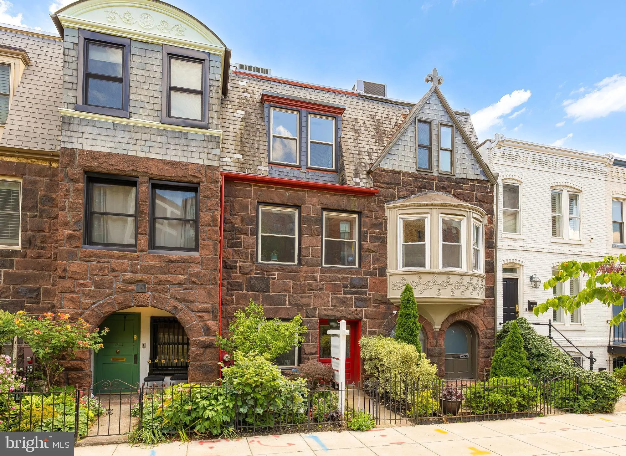 1736 V STREET, Washington, DC 20009