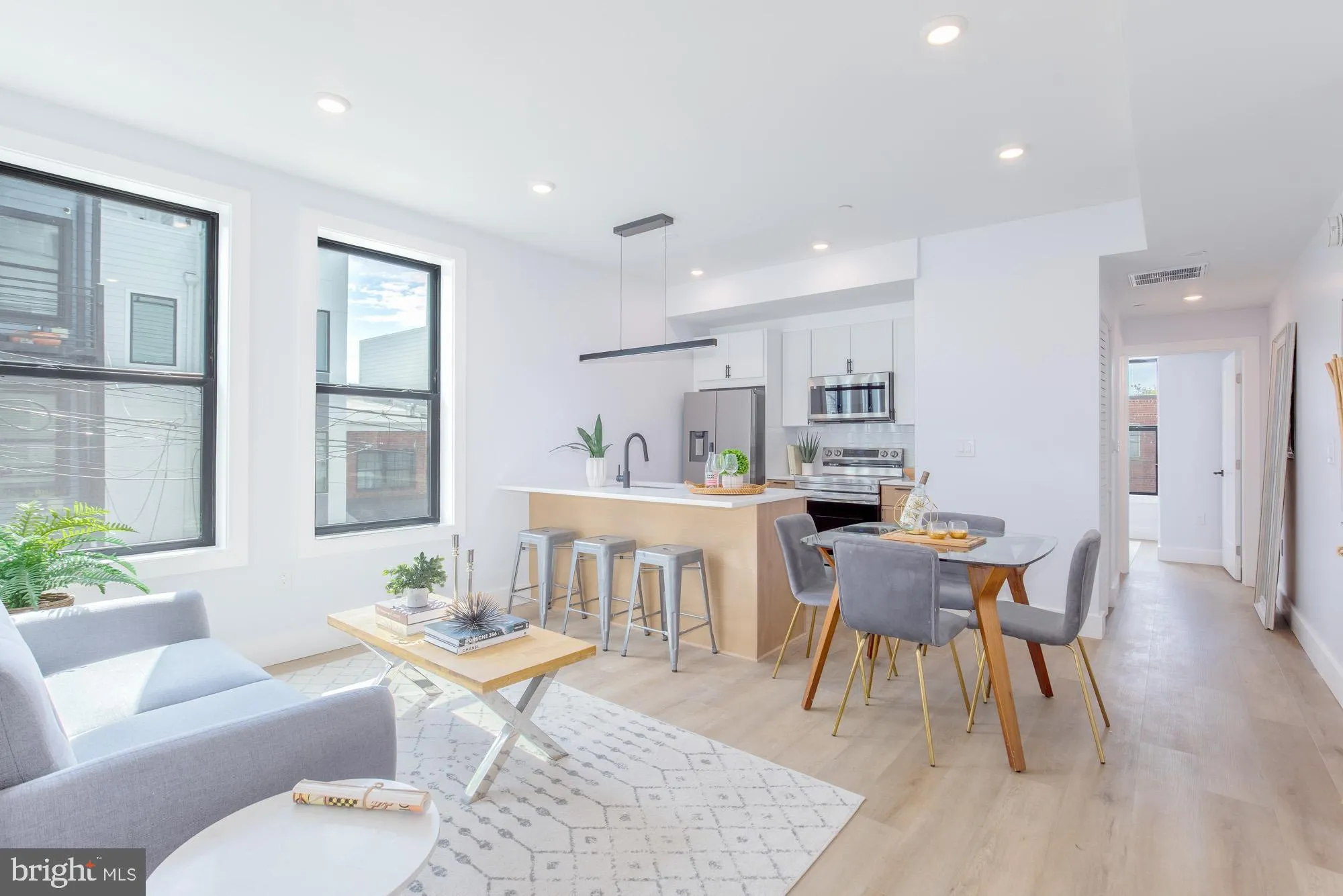 1012 17TH PLACE, Washington, DC 20002