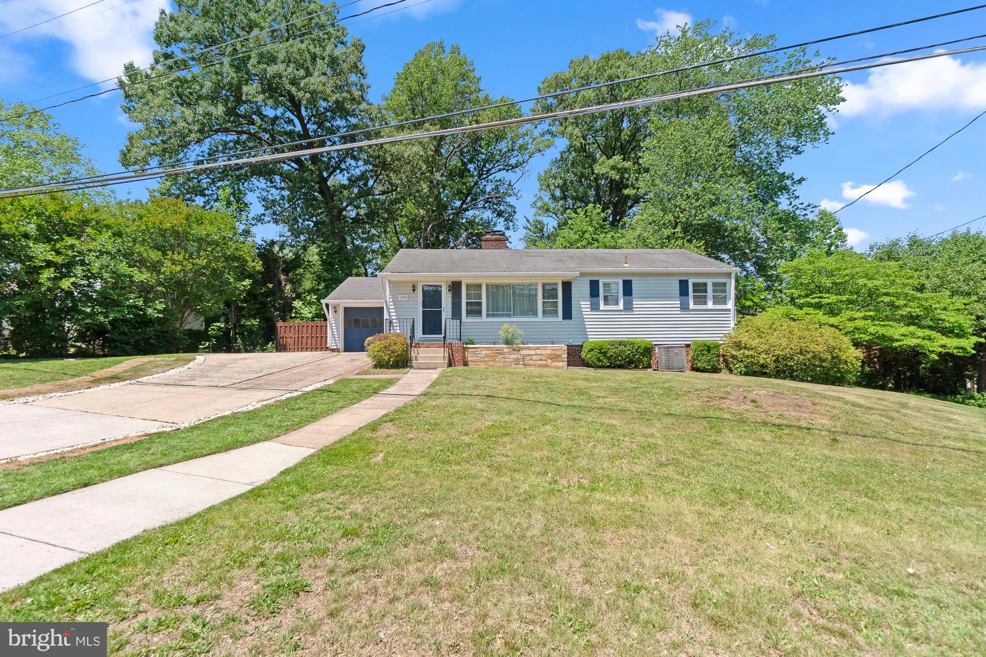 998 ROOSEVELT STREET, Falls Church, VA 22046