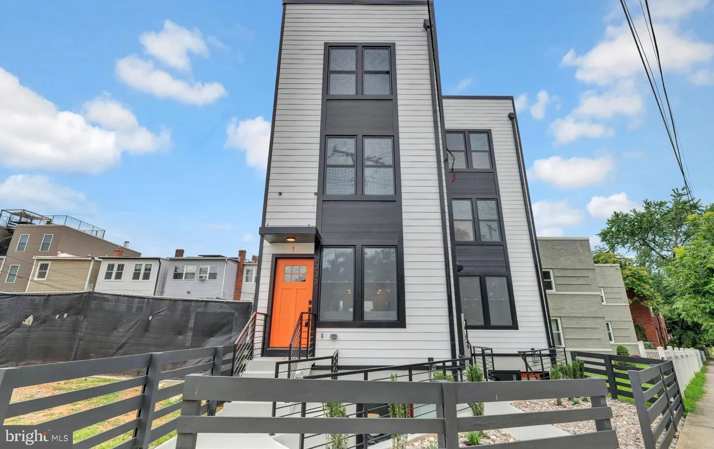 2333 FAIRLAWN AVENUE, Washington, DC 20020