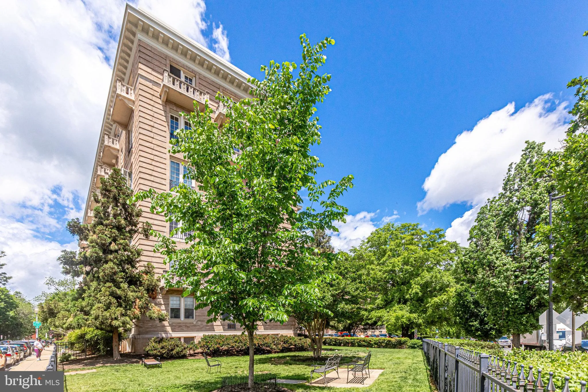 3420 16TH STREET, Washington, DC 20010