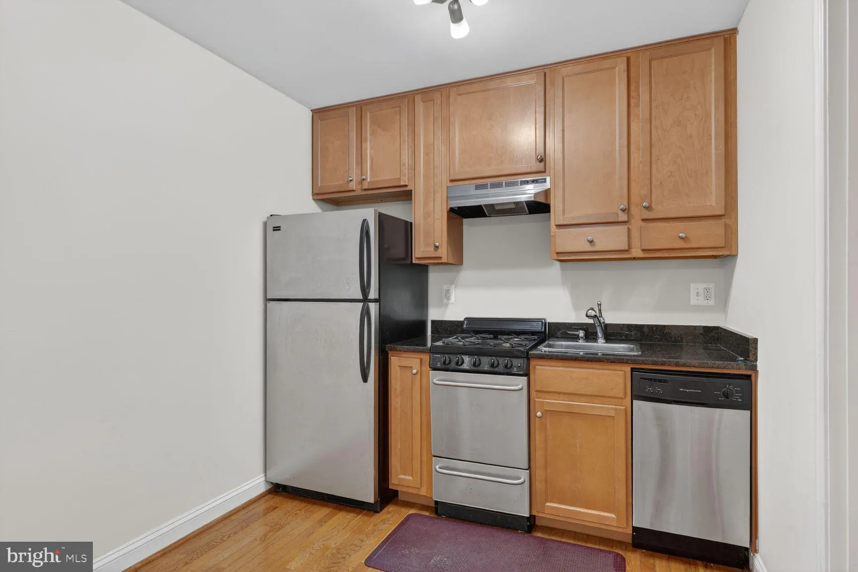 1820 SWANN STREET, Washington, DC 20009