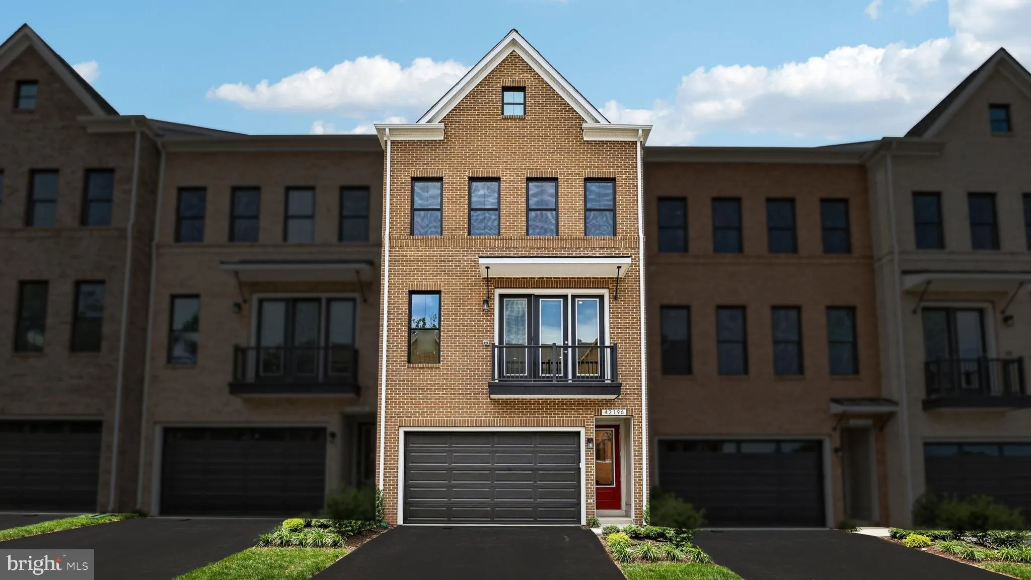 42196 SHINING STAR SQUARE, Ashburn, VA 20148