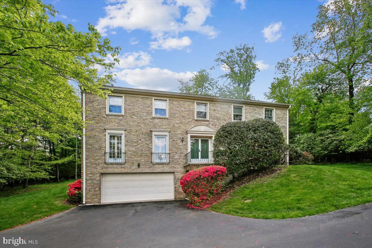 9208 FALL RIVER LANE, Potomac, MD 20854
