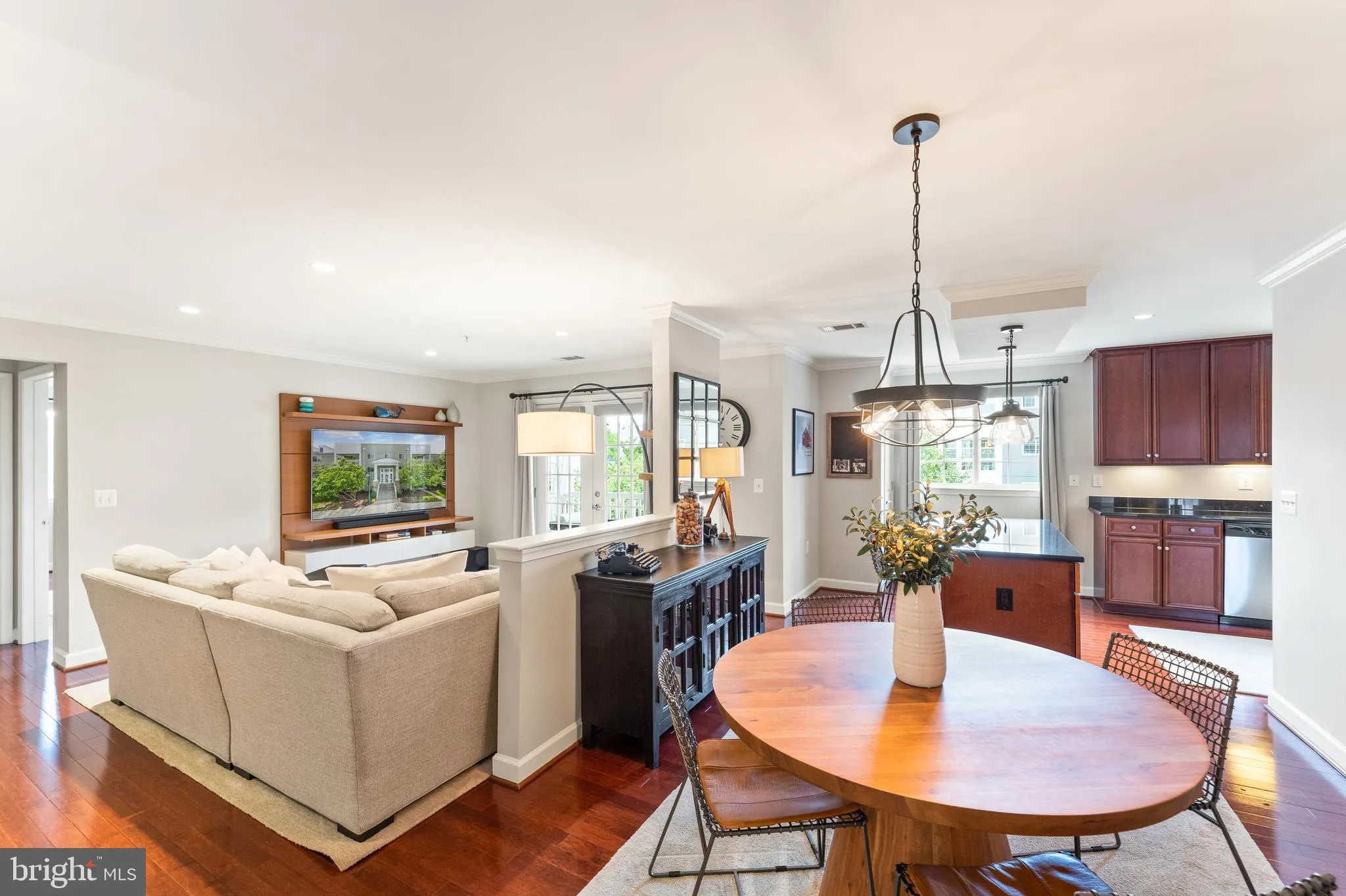 4089 FOUR MILE RUN DRIVE, Arlington, VA 22204