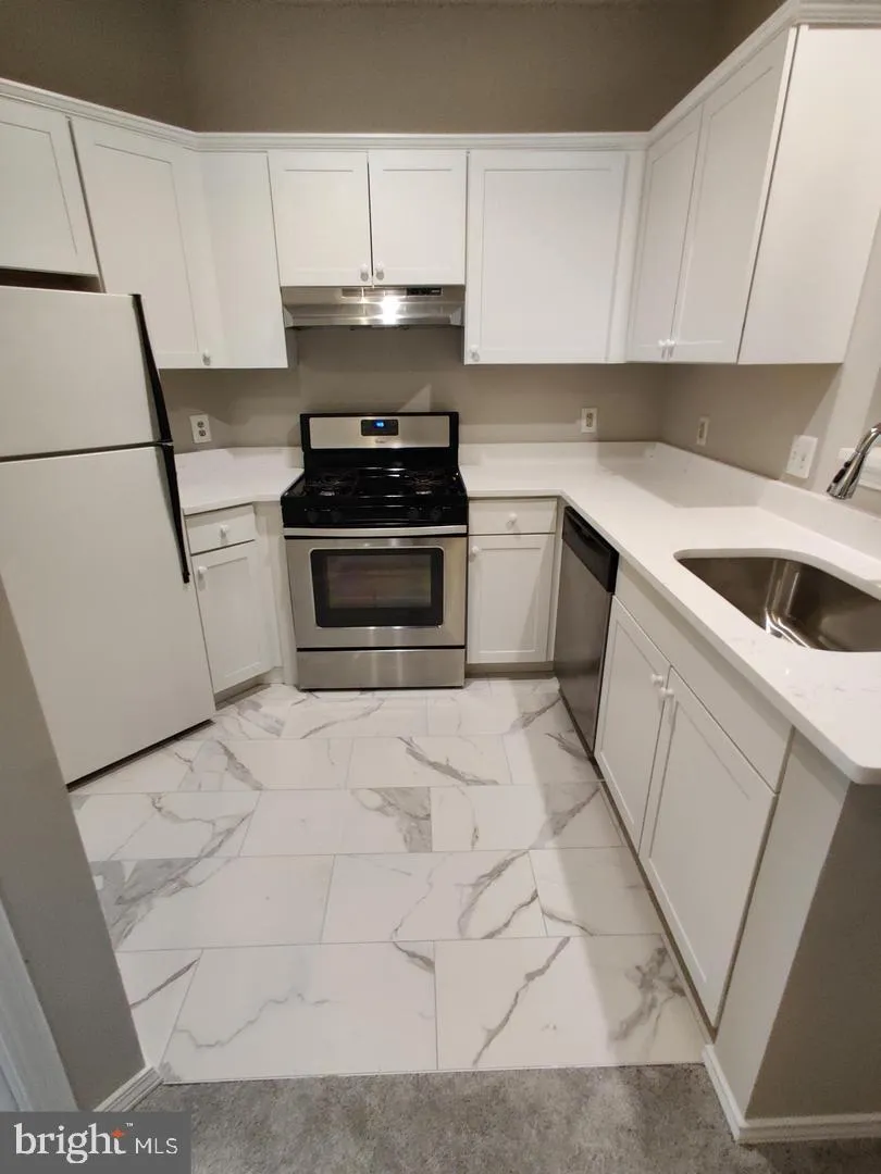 13058 AUTUMN WOODS WAY, Fairfax, VA 22033