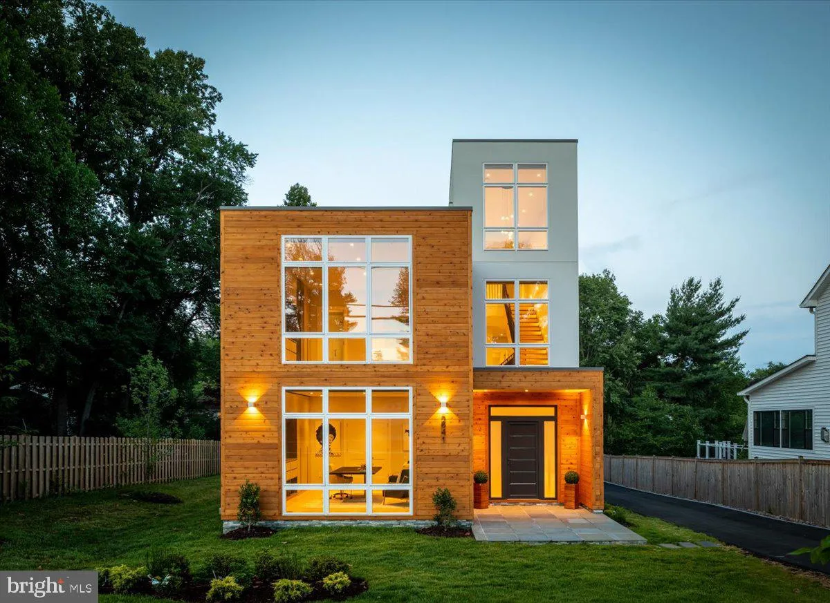 2841 EDGELEA ROAD, Vienna, VA 22181