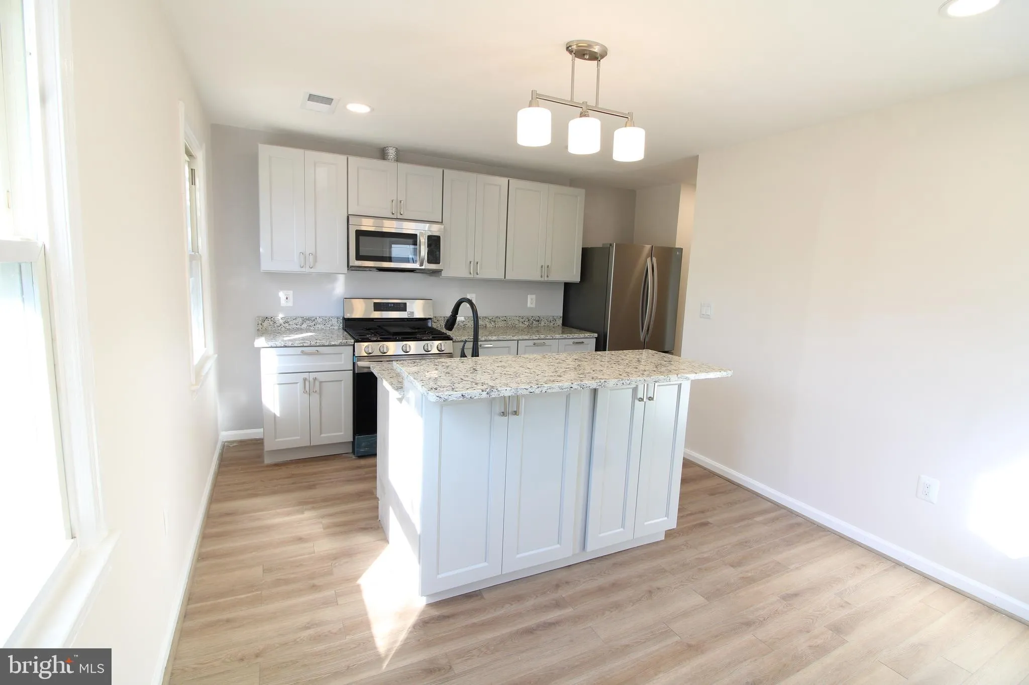 24 REED AVENUE, Alexandria, VA 22305