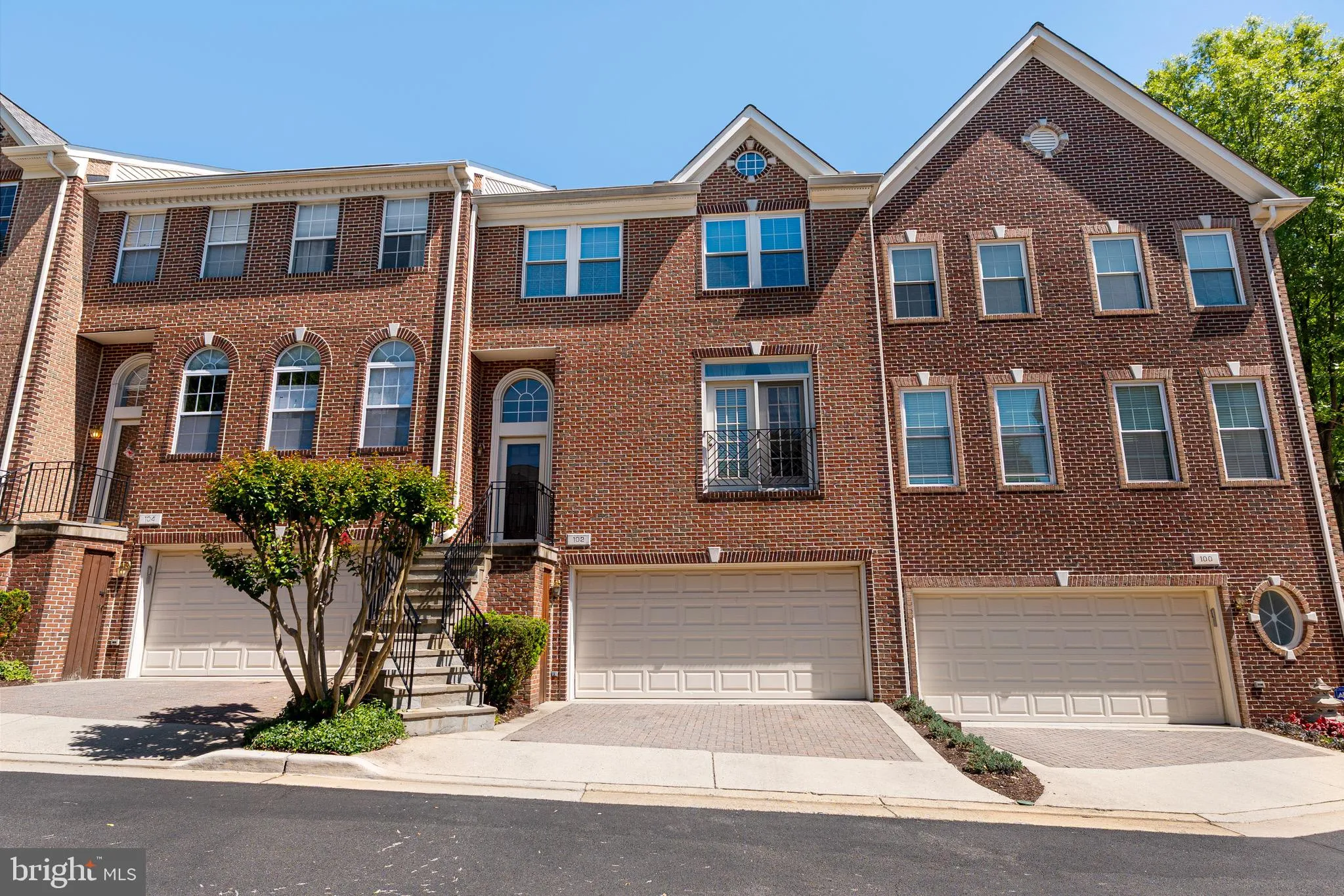 102 LOUNSBURY PLACE, Falls Church, VA 22046