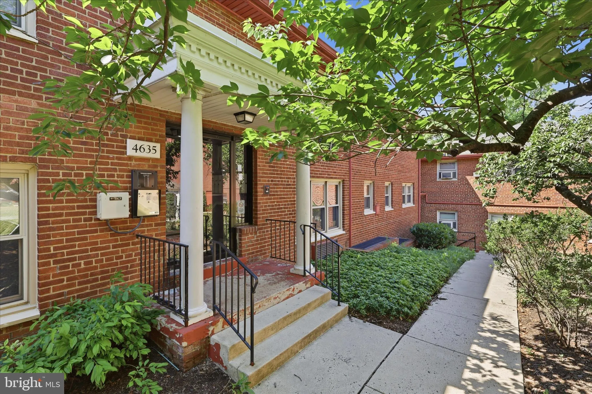 4635 20TH ROAD, Arlington, VA 22207