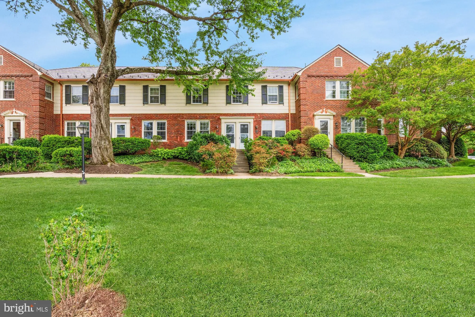 1600 BARTON STREET, Arlington, VA 22204