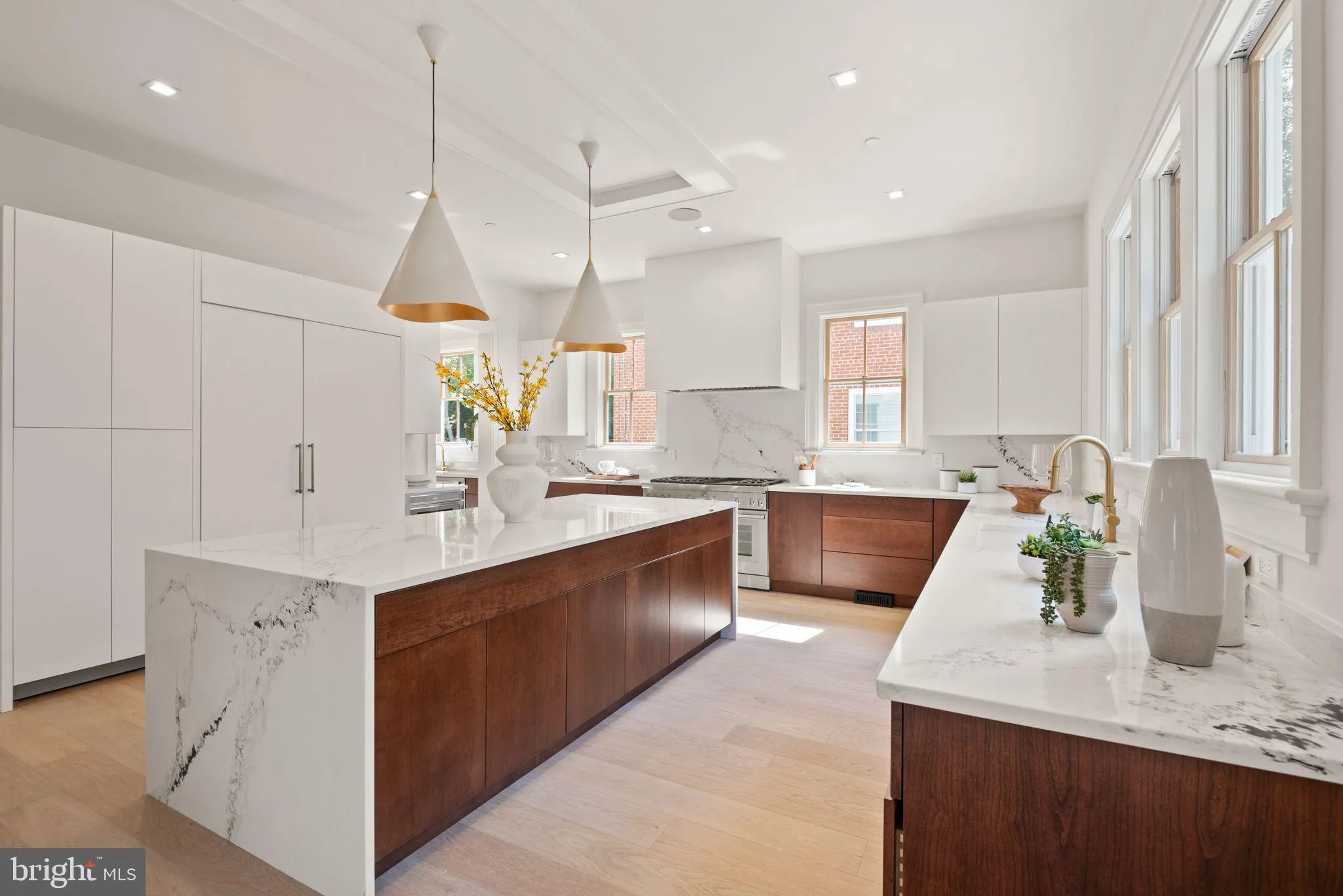 5022 CATHEDRAL AVENUE, Washington, DC 20016