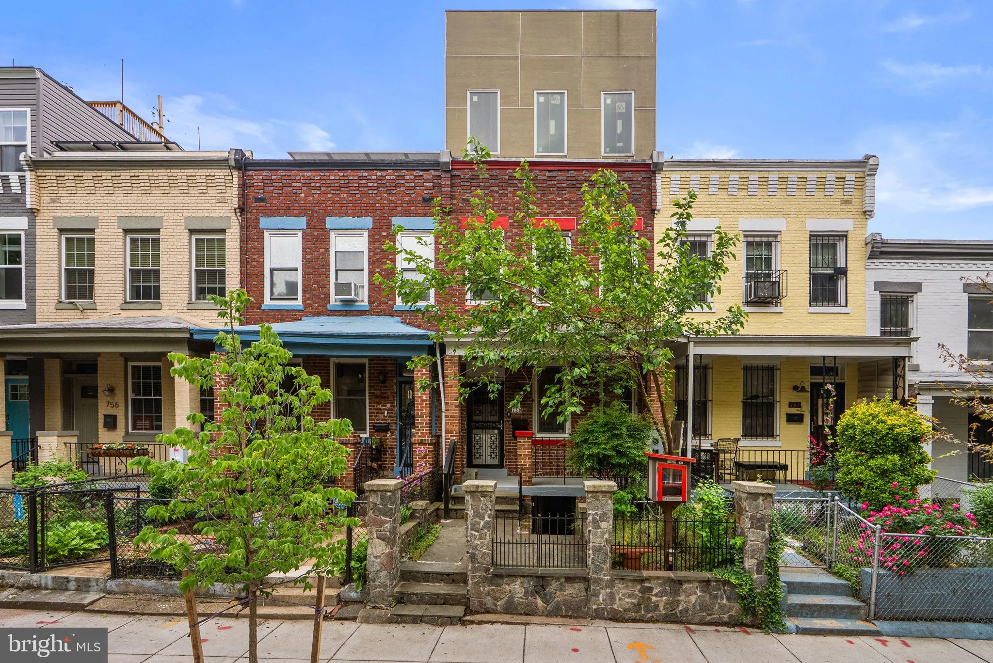 760 LAMONT STREET, Washington, DC 20010