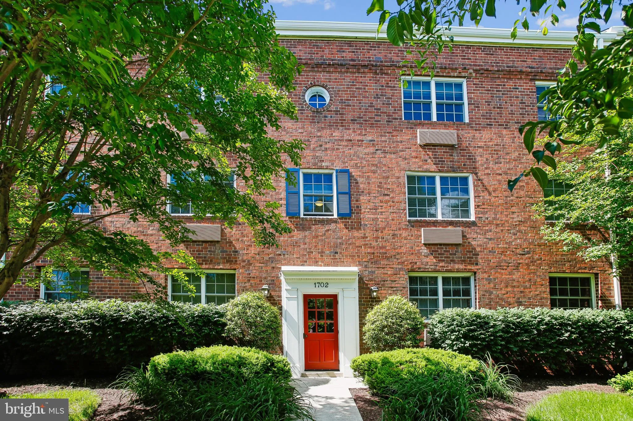 1702 ABINGDON DRIVE, Alexandria, VA 22314