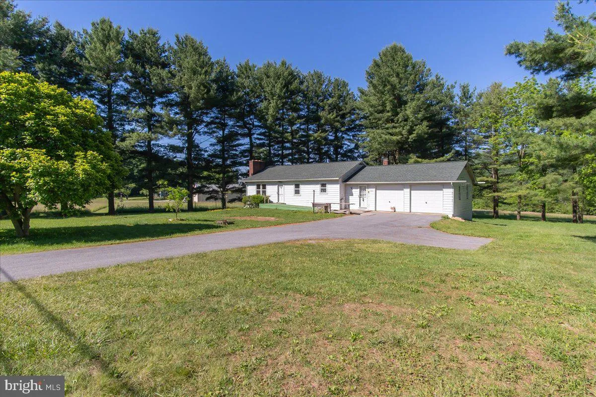 13806 WOLFSVILLE ROAD, Smithsburg, MD 21783