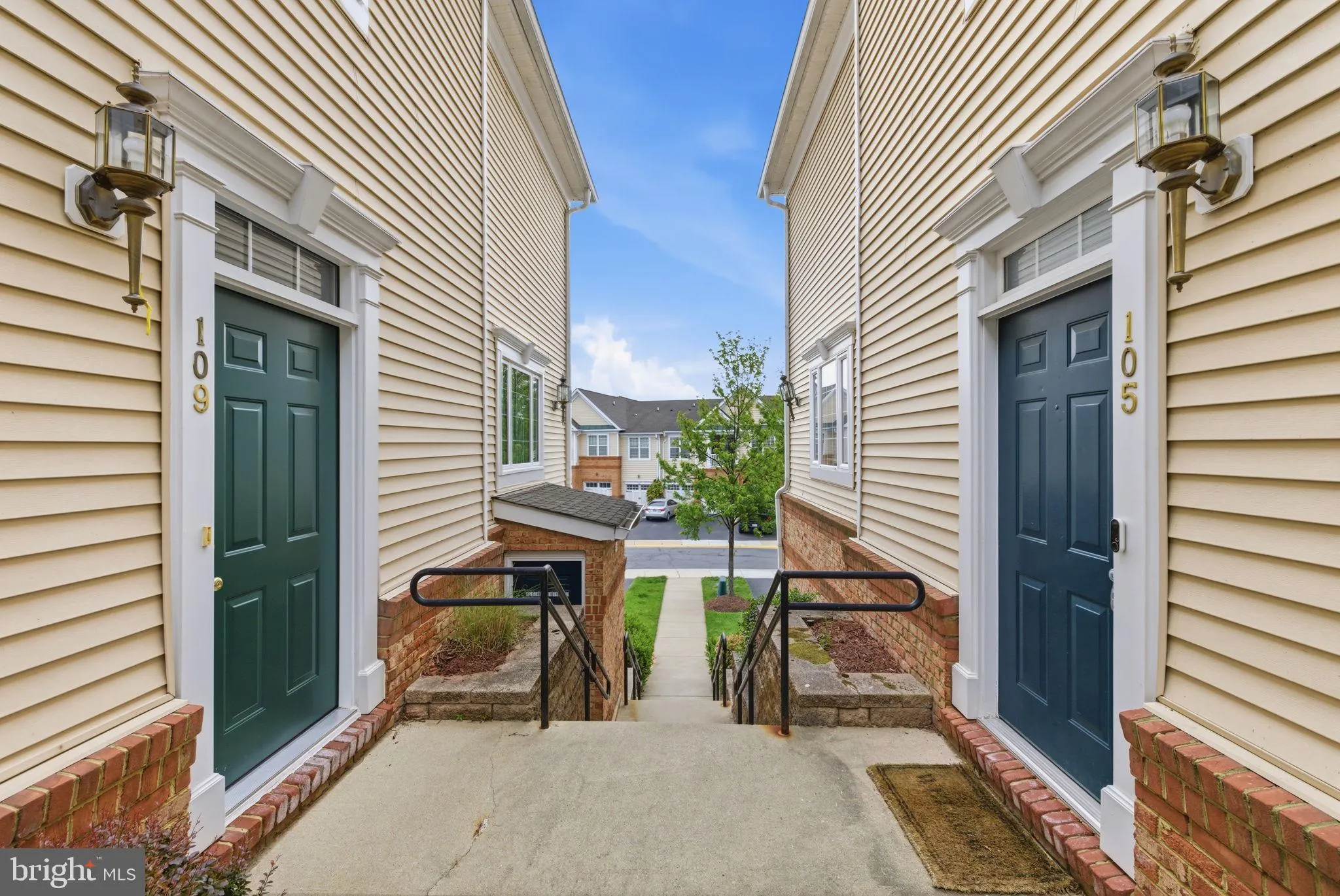 43905 HICKORY CORNER TERRACE, Ashburn, VA 20147