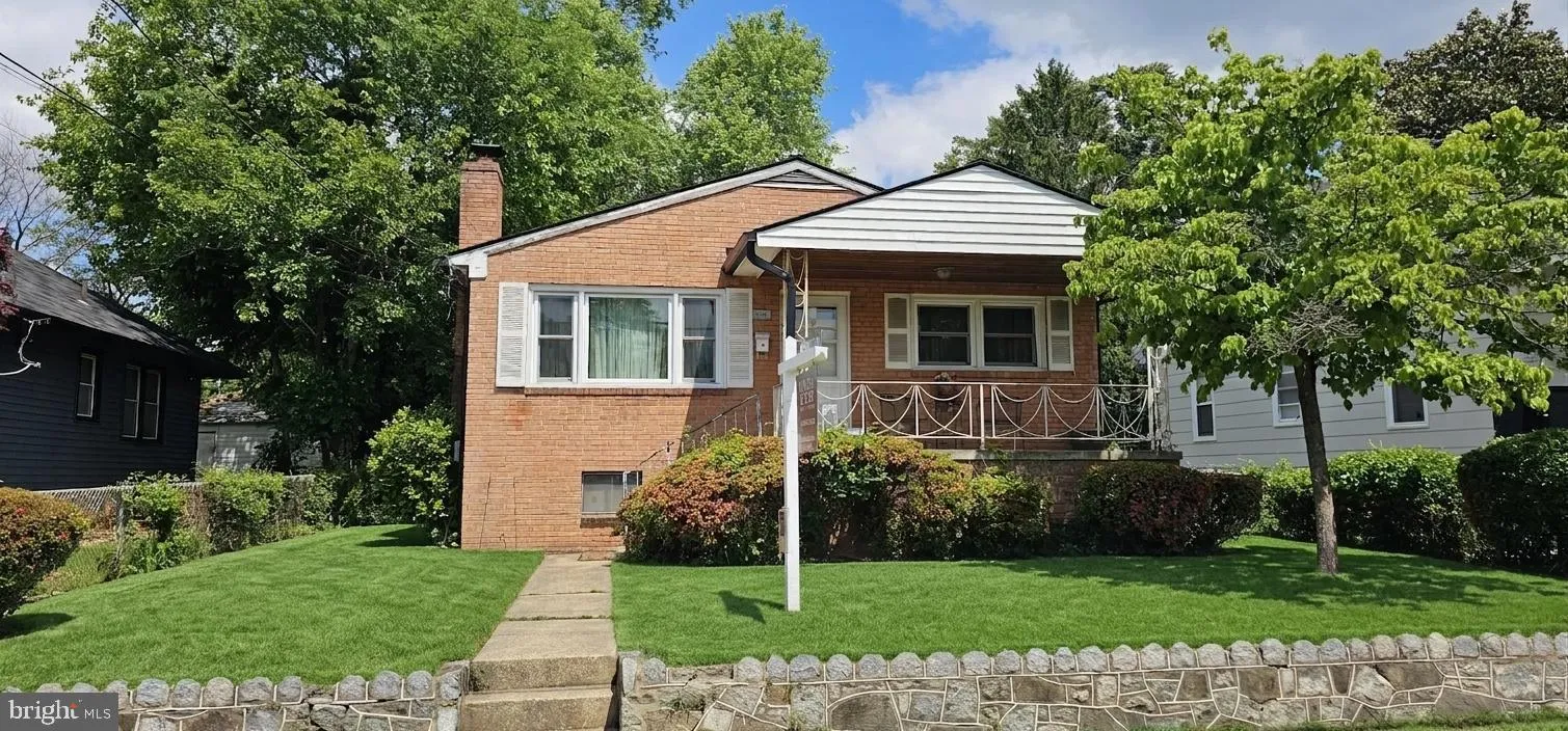 6402 GATEWAY BOULEVARD, District Heights, MD 20747