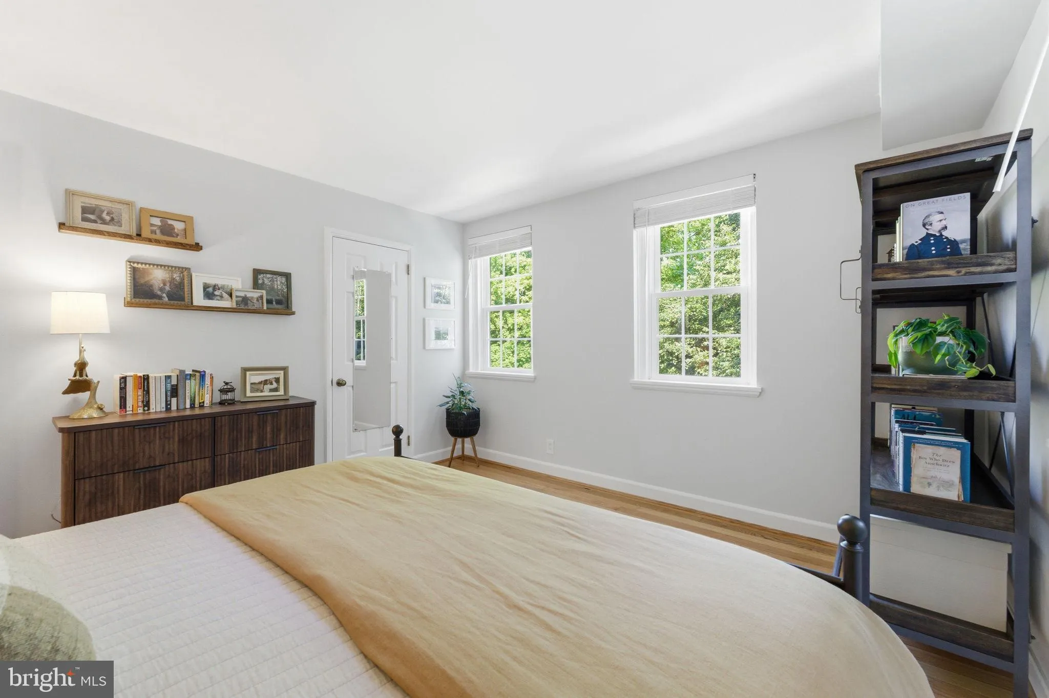 4892 28TH STREET, Arlington, VA 22206
