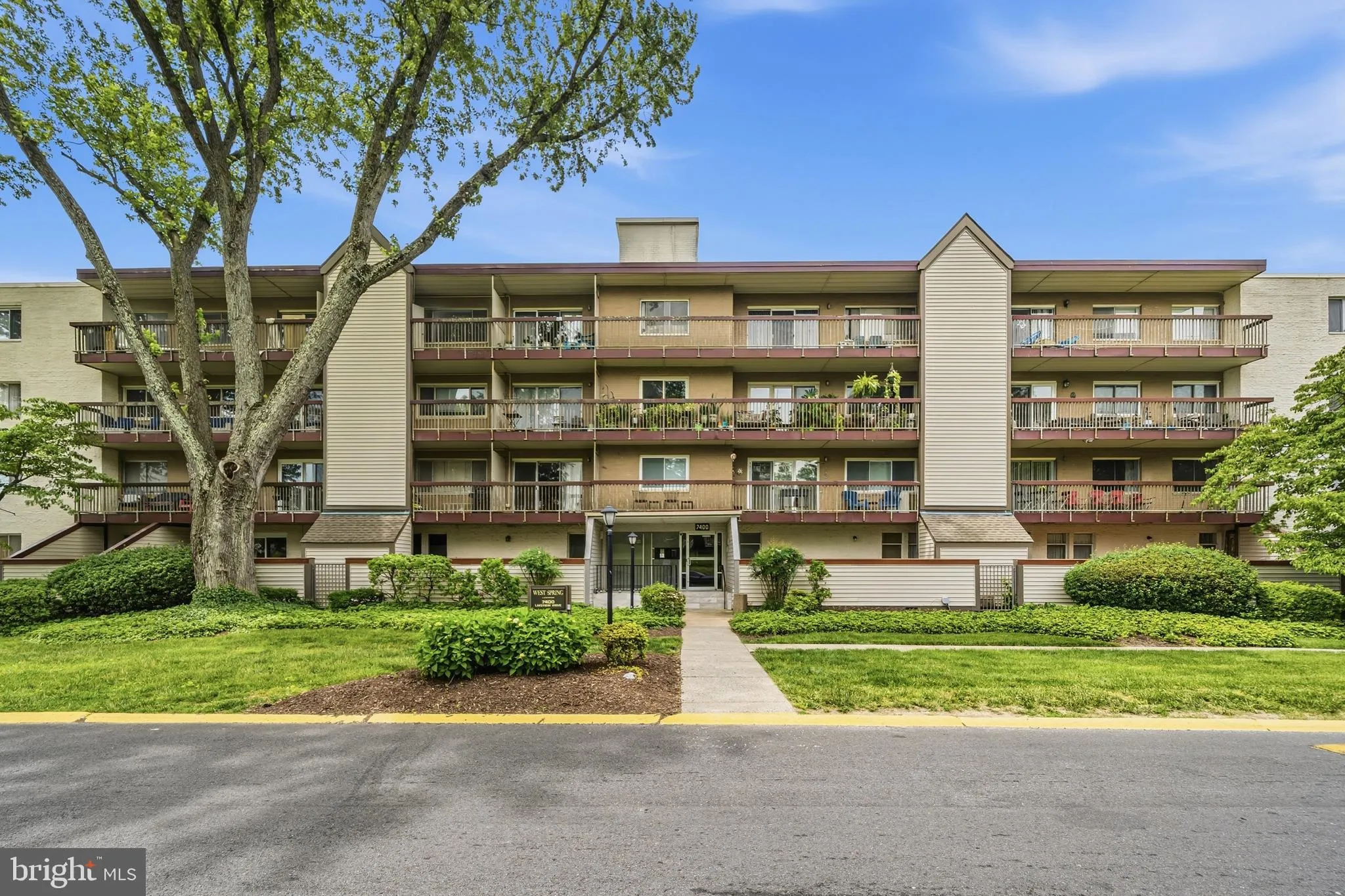 7400 LAKEVIEW DRIVE, Bethesda, MD 20817