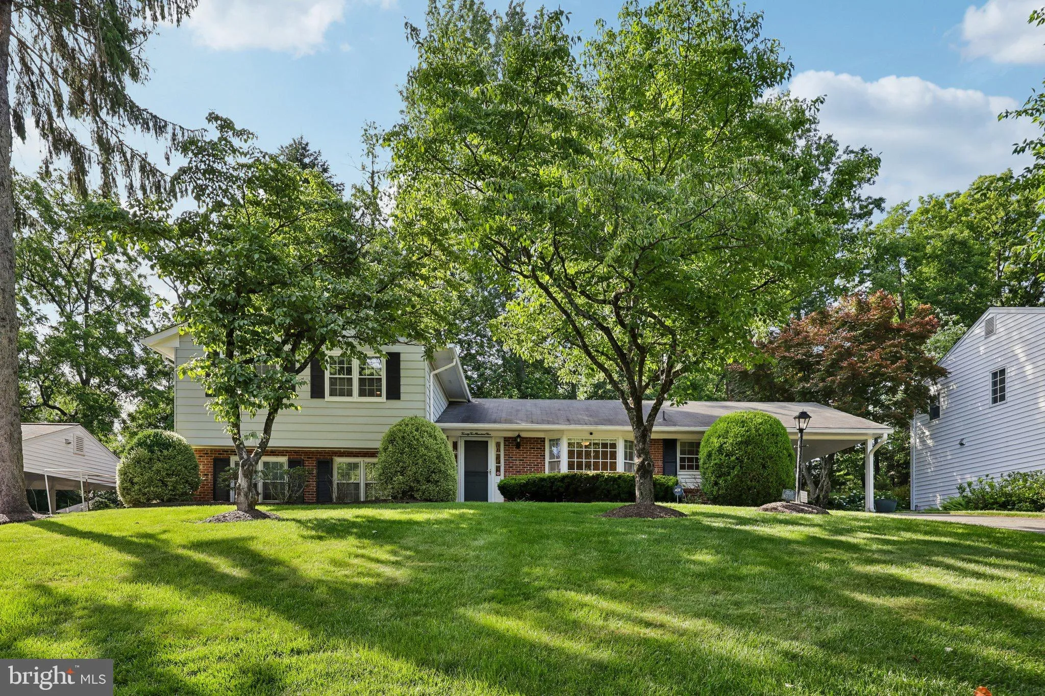 2205 ABBOTSFORD, Vienna, VA 22181