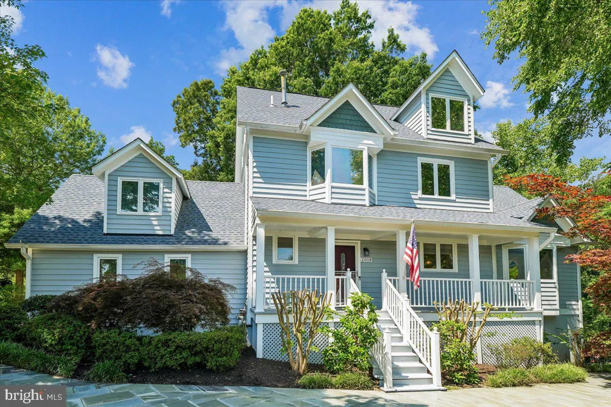 2018 SWAN TERRACE, Alexandria, VA 22307