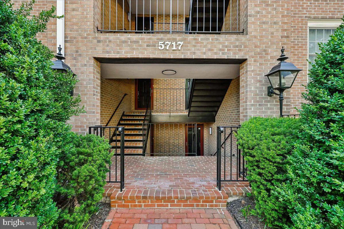 5717 BREWER HOUSE CIRCLE, North Bethesda, MD 20852
