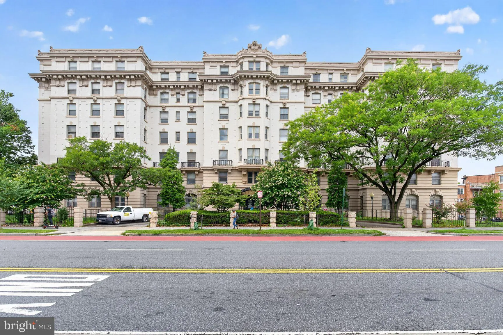 3060 16TH STREET, Washington, DC 20009