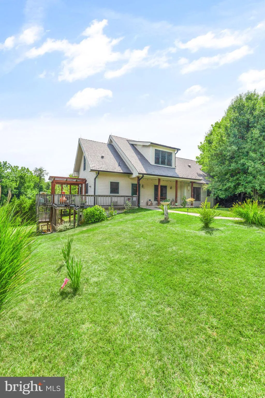 40989 REDWING SONG LANE, Lovettsville, VA 20180