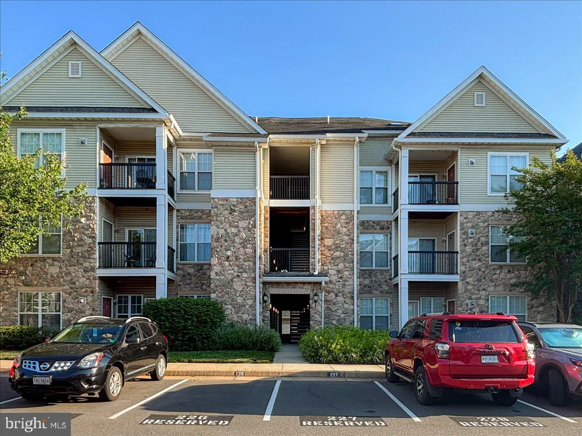 13359 CONNOR DRIVE, Centreville, VA 20120
