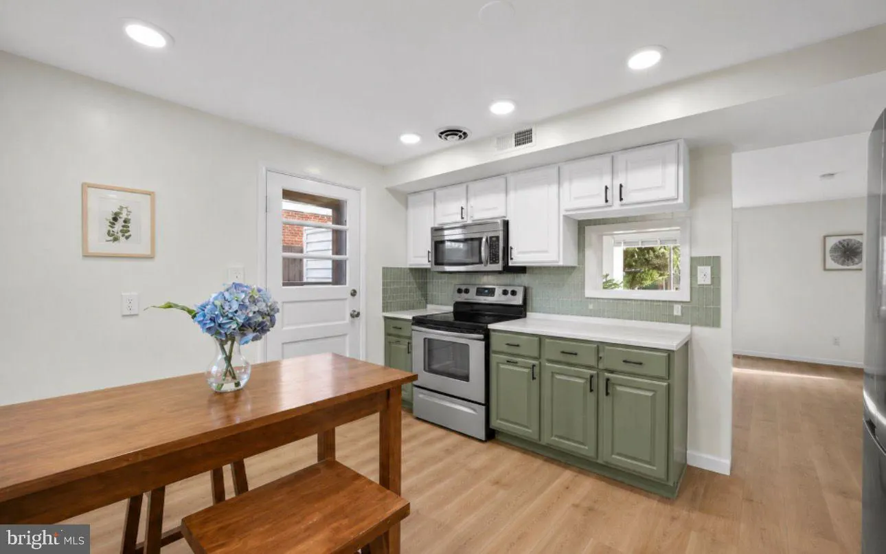 413 WATERFORD ROAD, Silver Spring, MD 20901