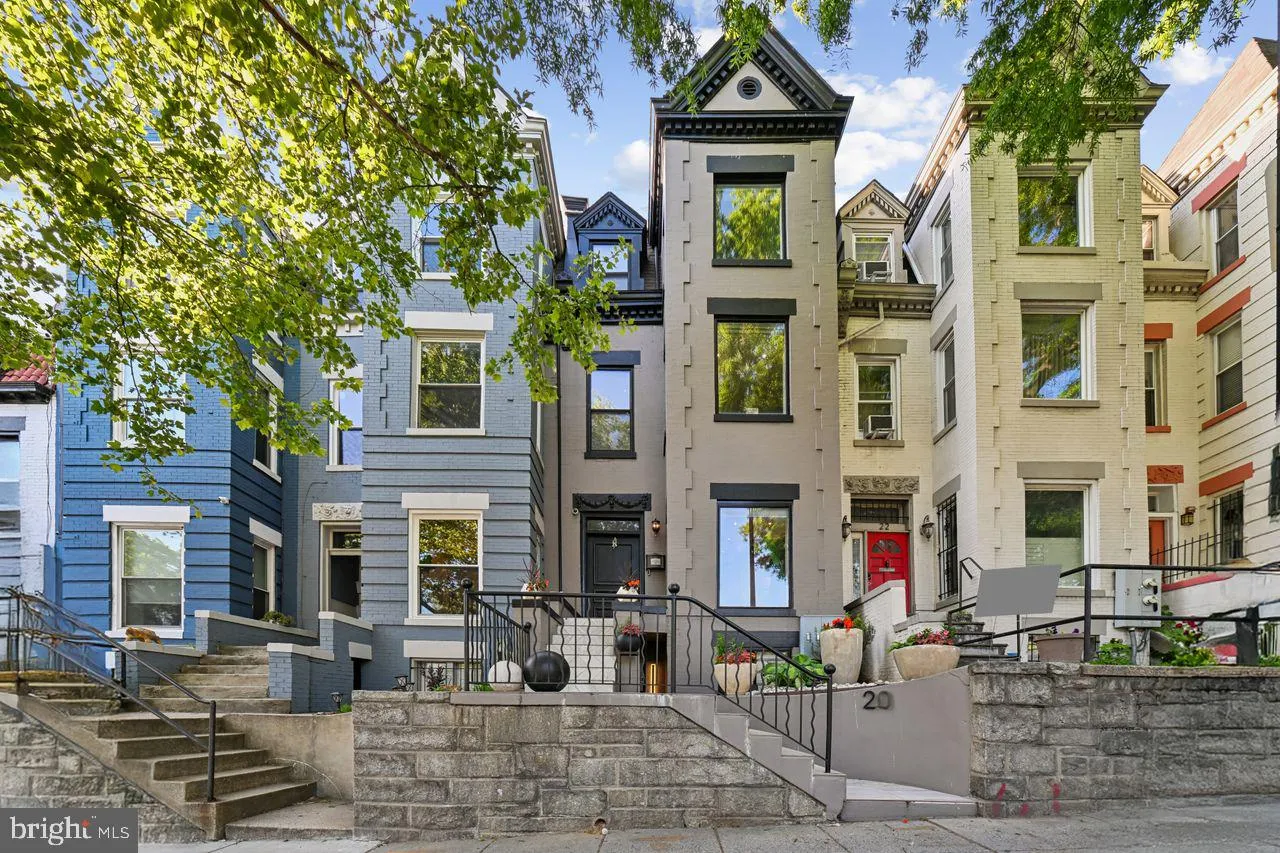 20 RHODE ISLAND AVENUE, Washington, DC 20002