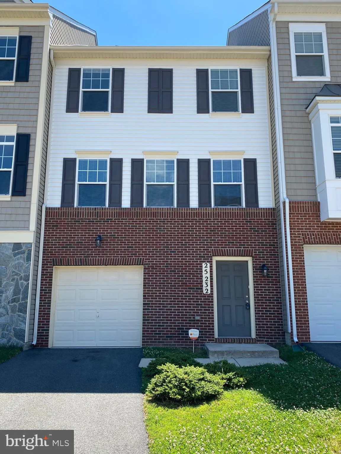 25232 DEMILTON TERRACE, Chantilly, VA 20152
