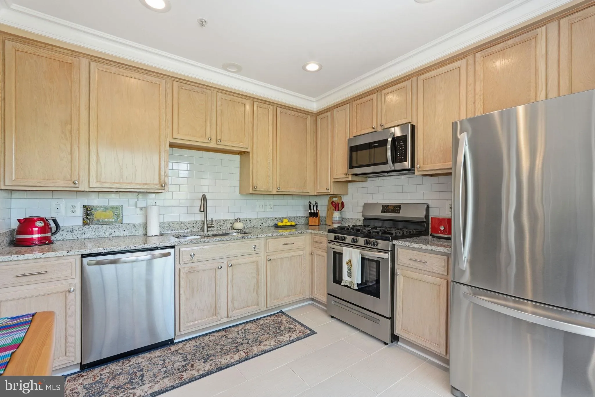 214 FALLSGROVE BOULEVARD, Rockville, MD 20850