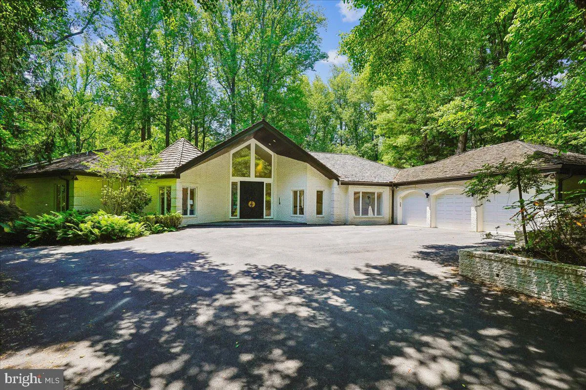 9100 ALDERSHOT DRIVE, Bethesda, MD 20817