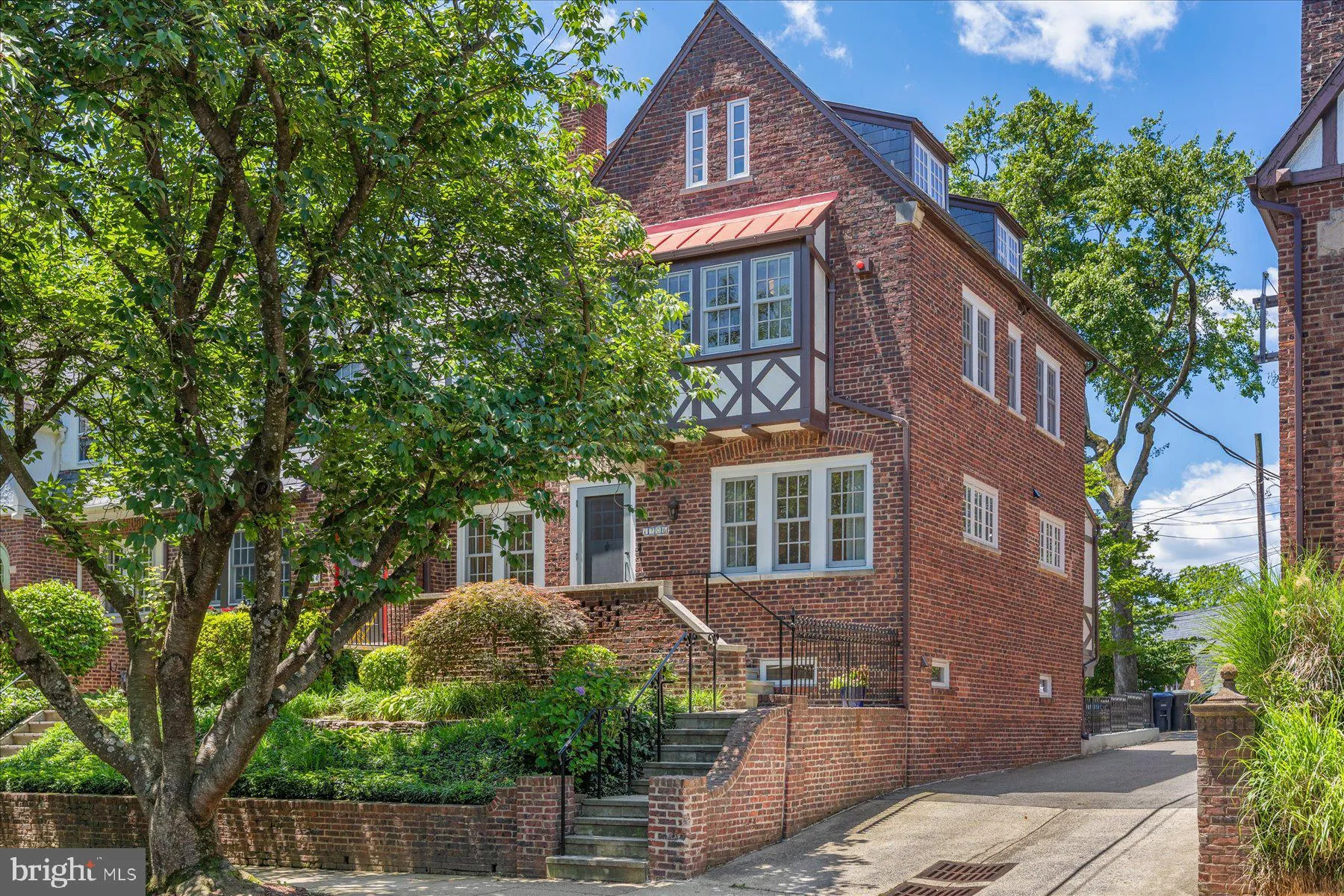 1706 SURREY LANE, Washington, DC 20007