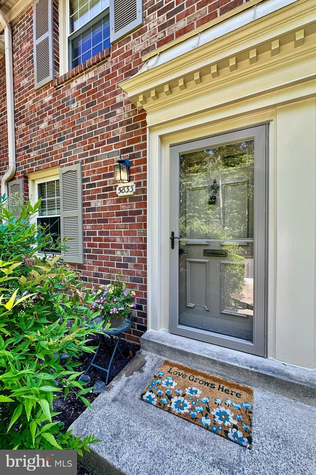 5833 ROYAL RIDGE DRIVE, Springfield, VA 22152