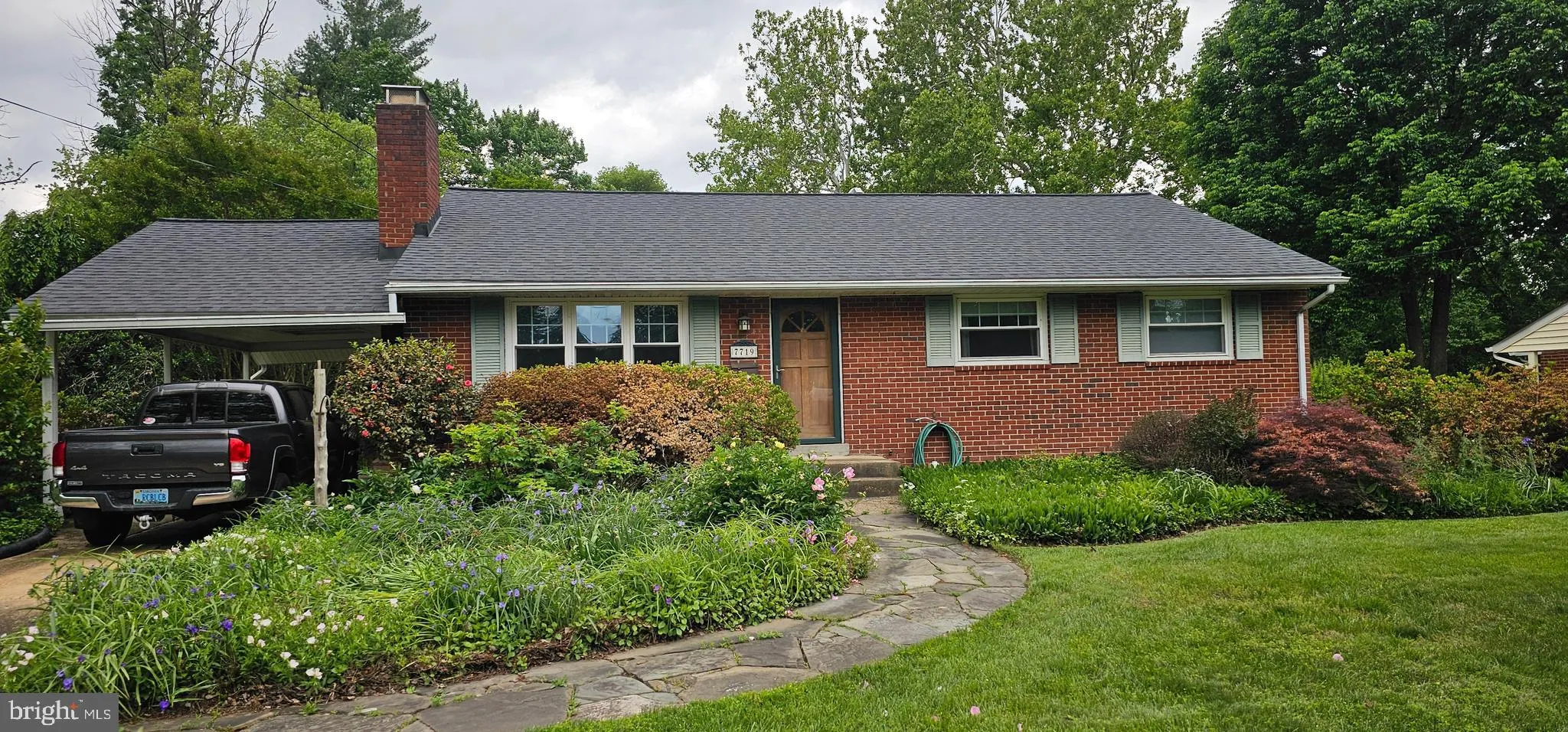7719 HERITAGE DRIVE, Annandale, VA 22003