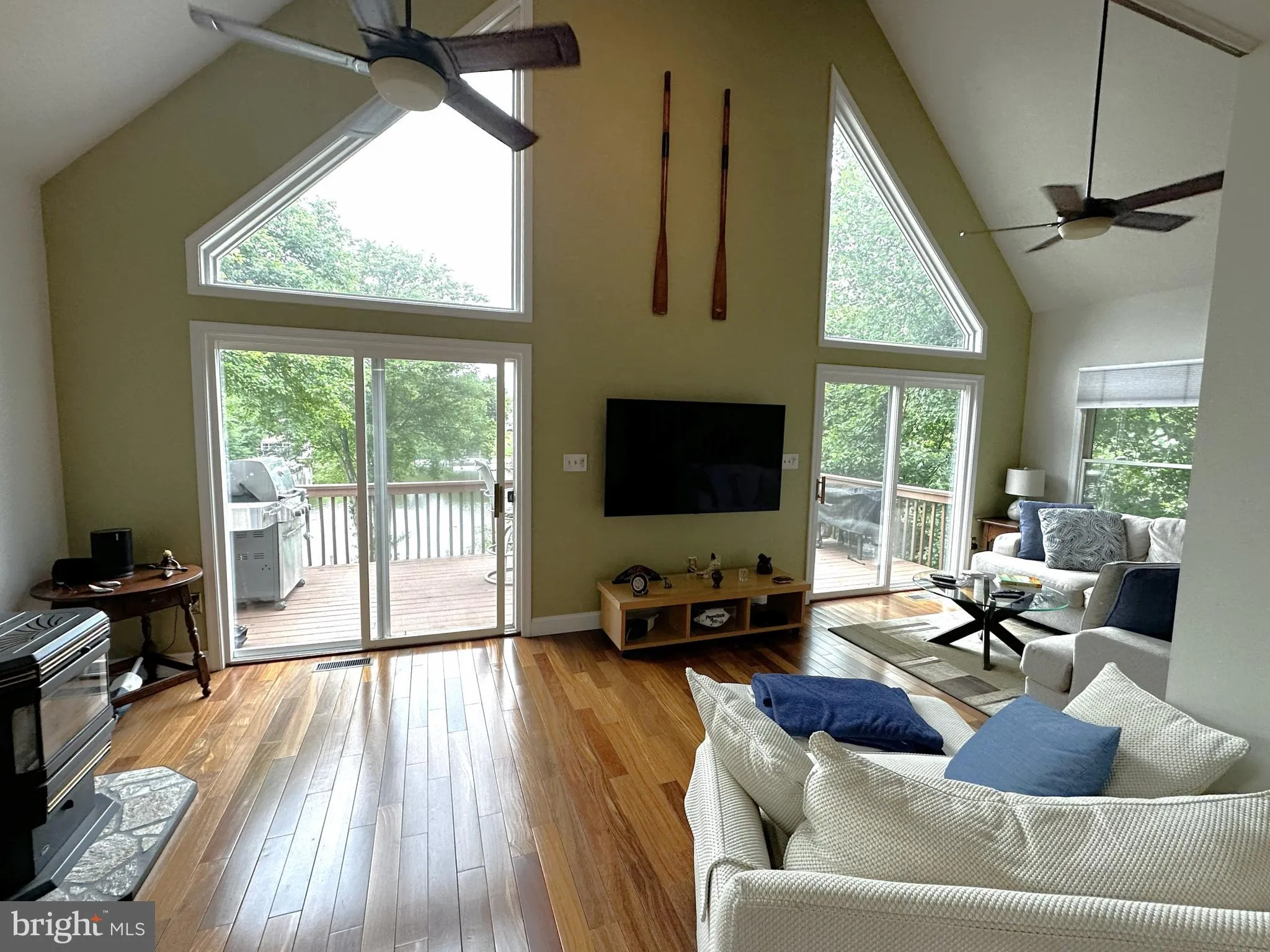 836 NORTH SHORE DRIVE, Glen Burnie, MD 21060