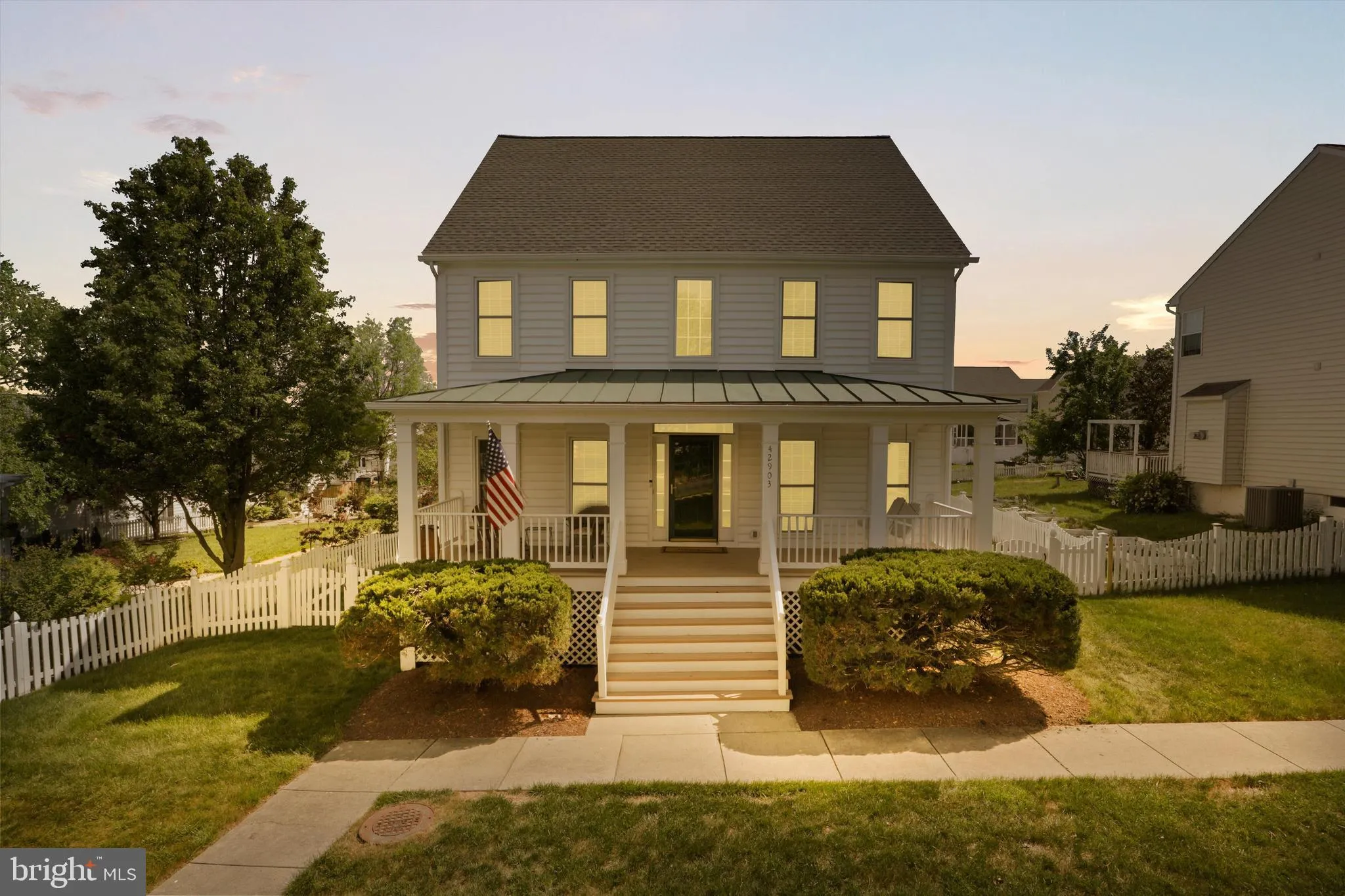 42903 REDFIELD, Ashburn, VA 20147