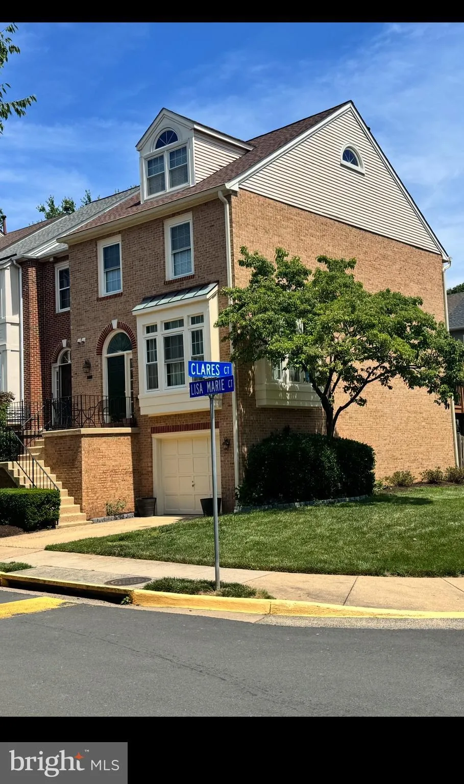 12000 LISA MARIE COURT, Fairfax, VA 22033