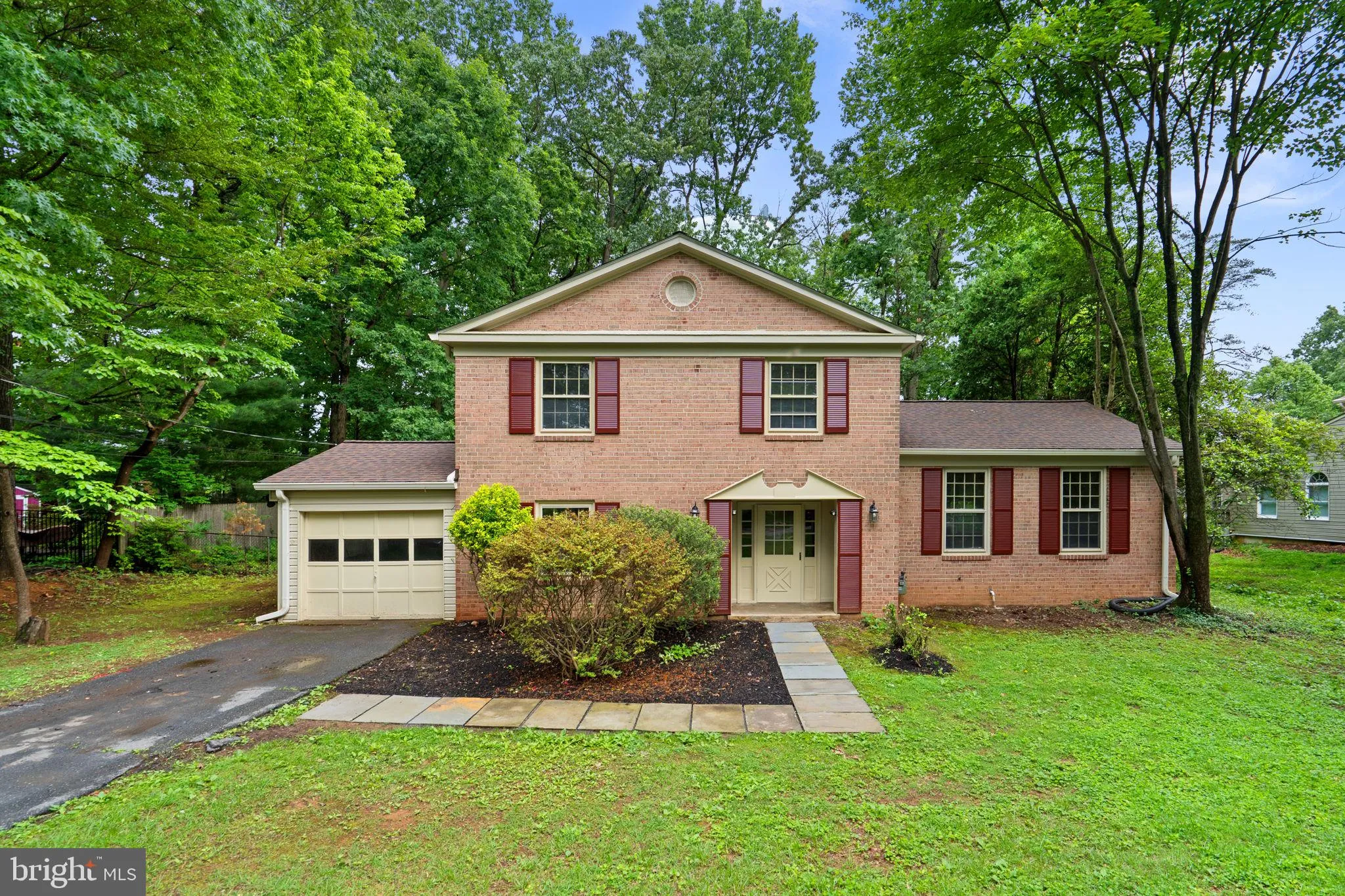 1585 KIMBLEWICK ROAD, Potomac, MD 20854