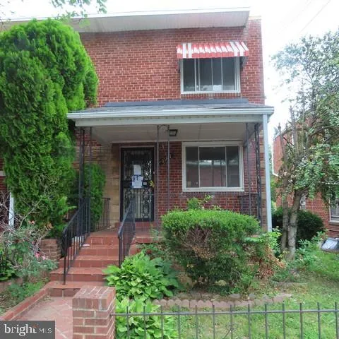 5907 8TH STREET, Washington, DC 20011