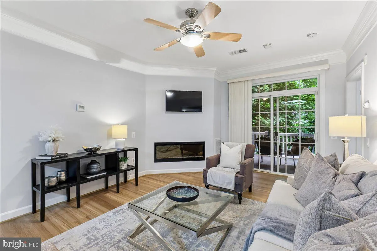 7880 ROLLING WOODS COURT, Springfield, VA 22152