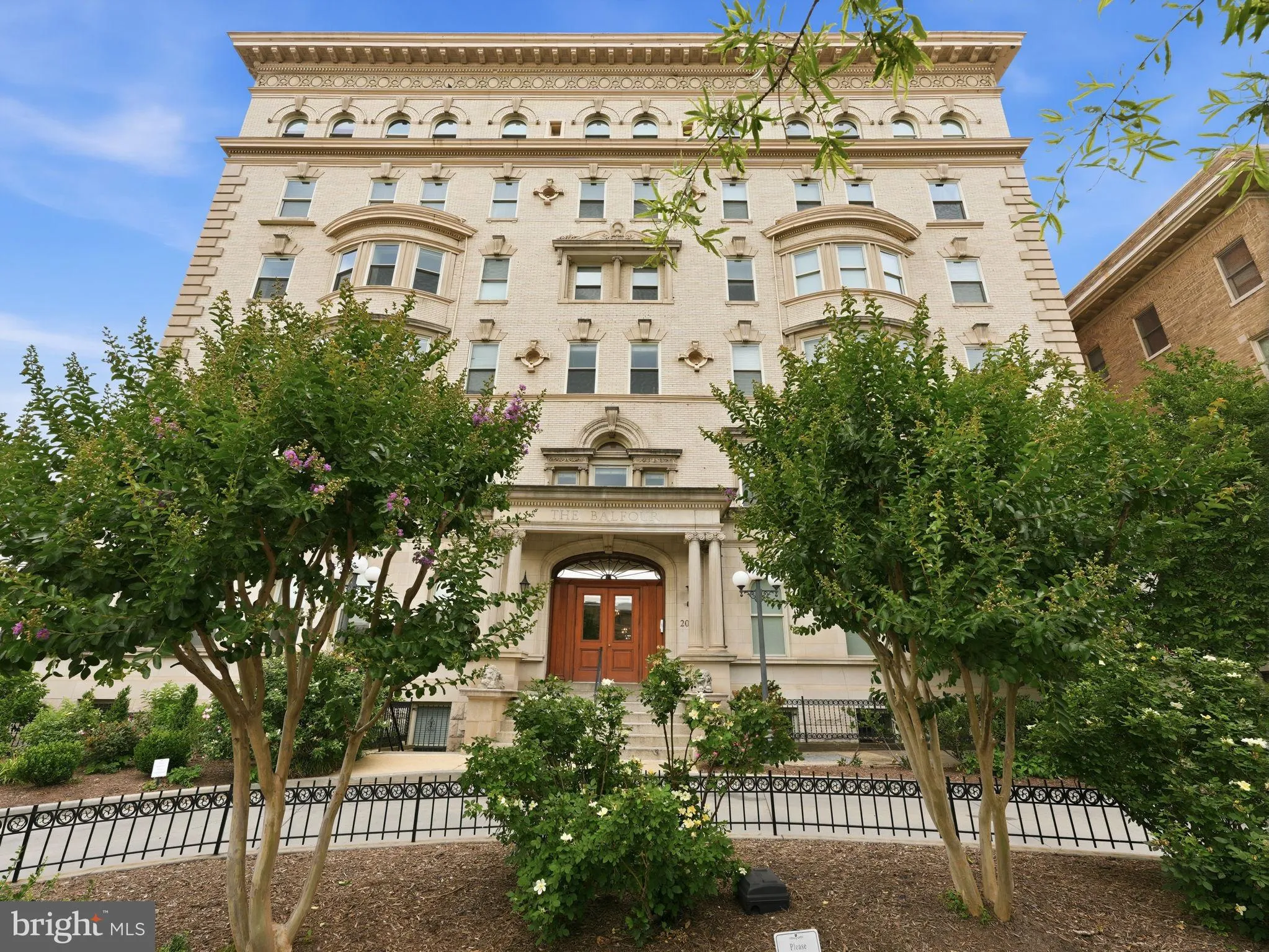 2000 16TH STREET, Washington, DC 20009