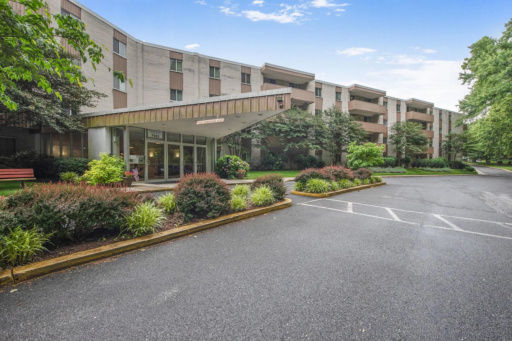7505 DEMOCRACY BOULEVARD, Bethesda, MD 20817