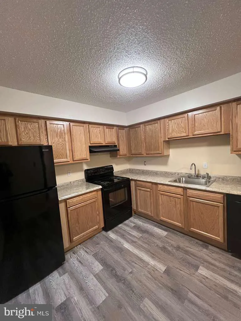 9200 EDWARDS WAY, Hyattsville, MD 20783