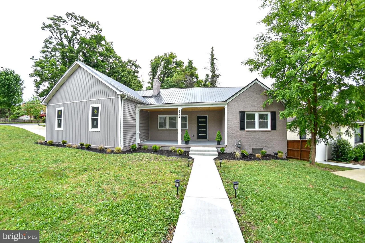 3704 SUITLAND ROAD, Washington, DC 20020